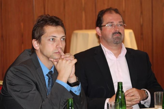 Vlevo Jan Maloch, obchodní ředitel a prokurista OK GROUP